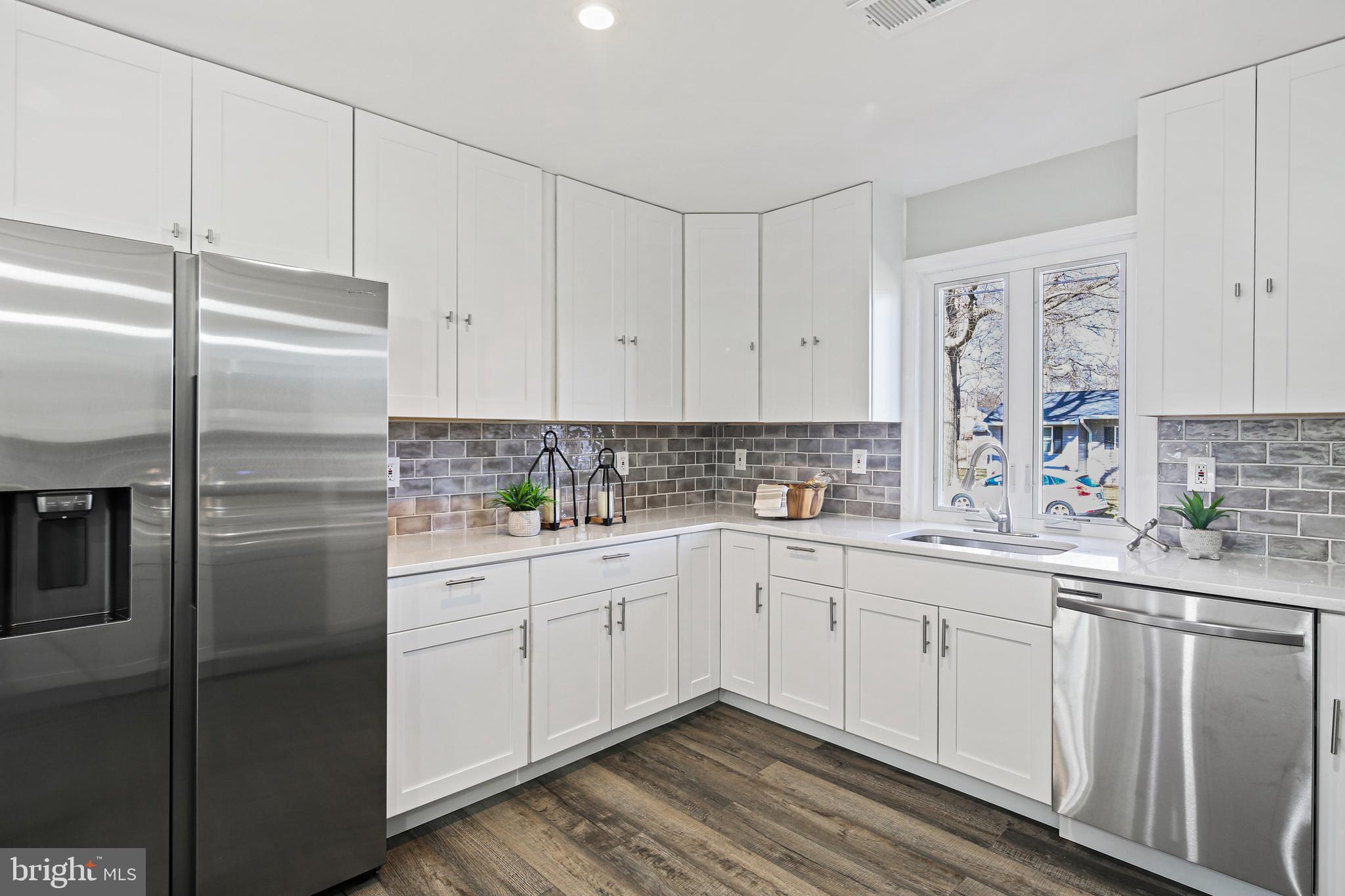 929 Edgewood Road Edgewater, MD 21037 - Photo 7 of 43