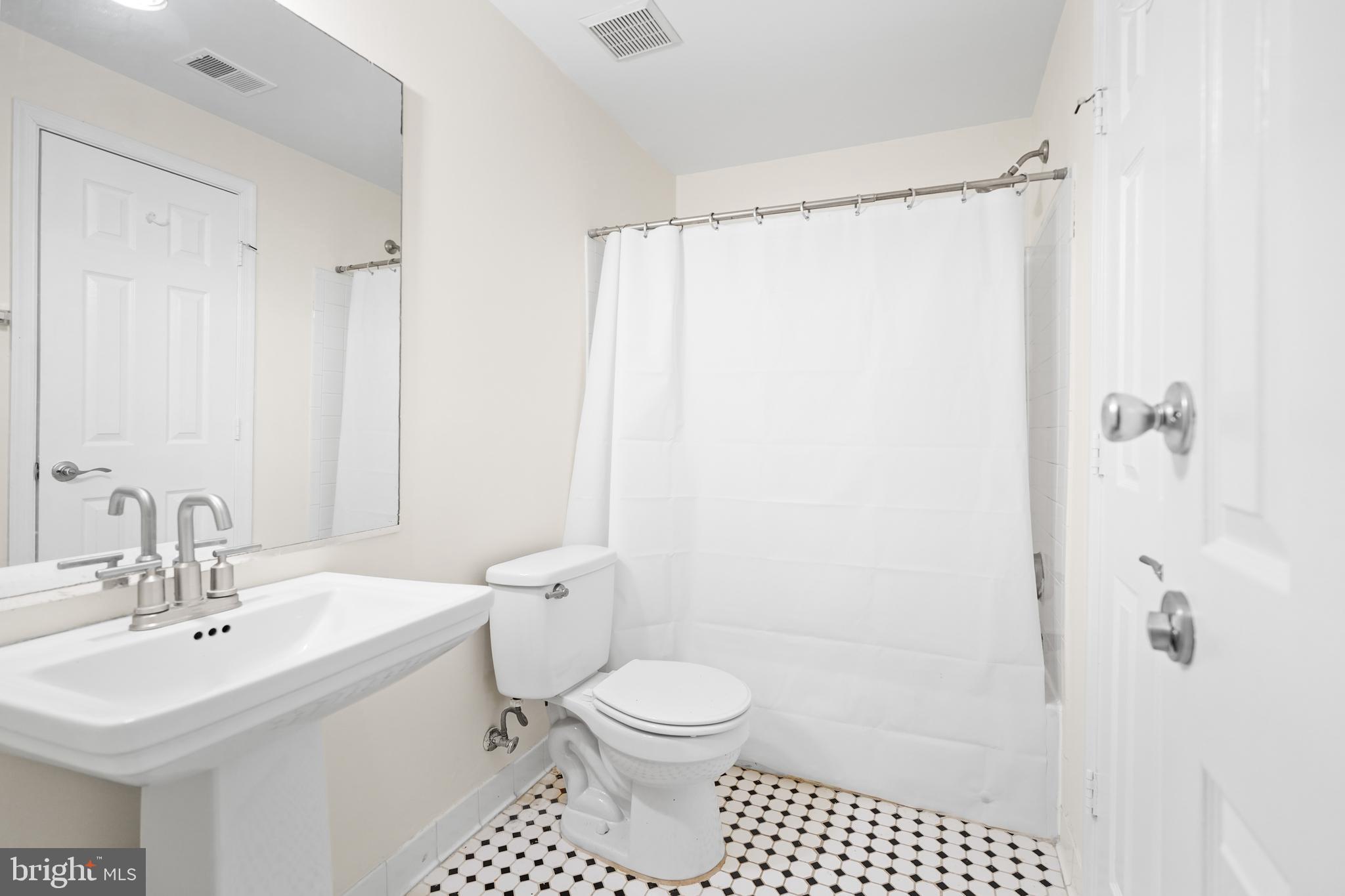 596 Chestertown Street Gaithersburg, MD 20878 - Photo 52 of 62 Spa-Inspired Bathroom