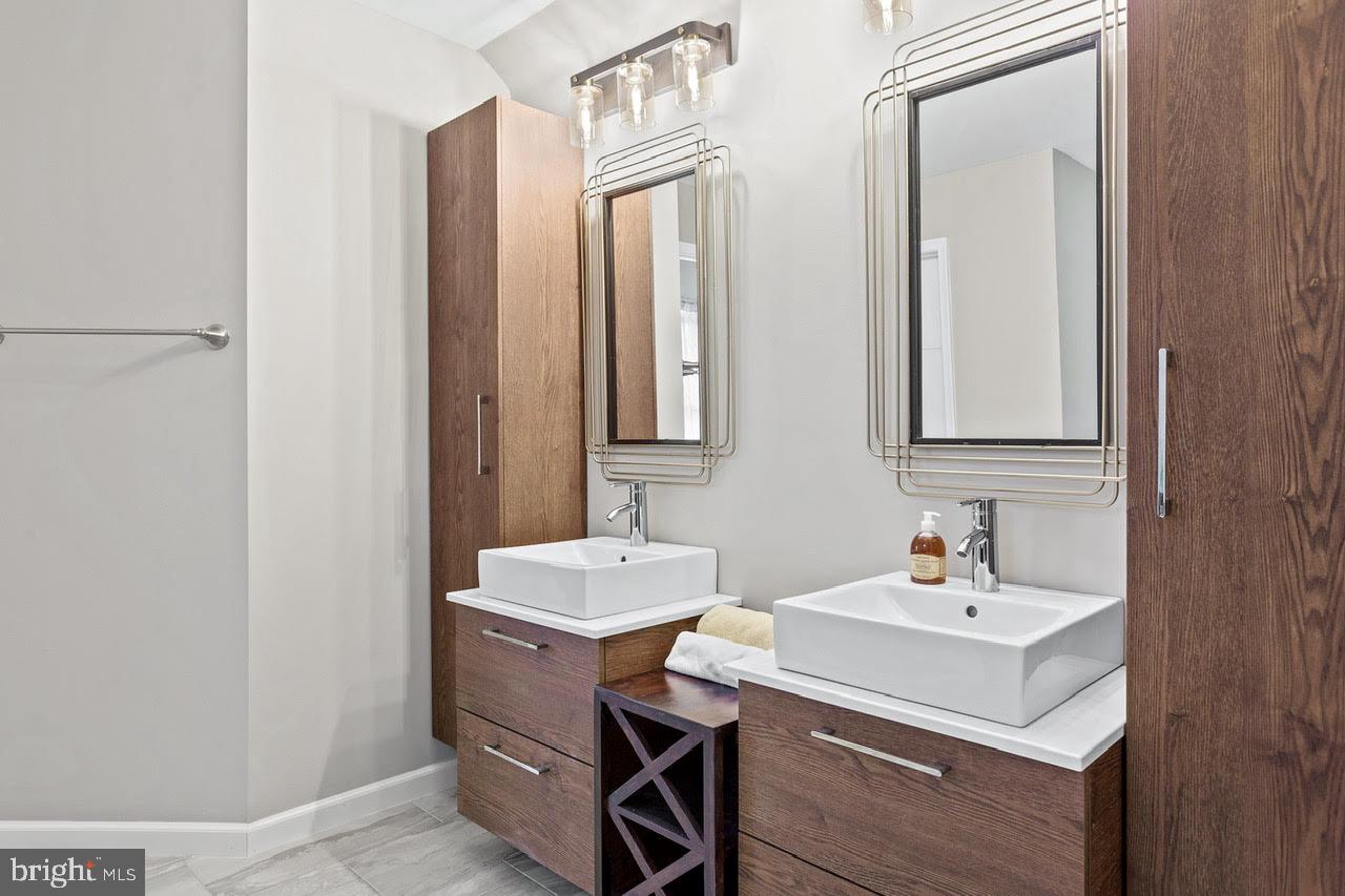 596 Chestertown Street Gaithersburg, MD 20878 - Photo 10 of 62
