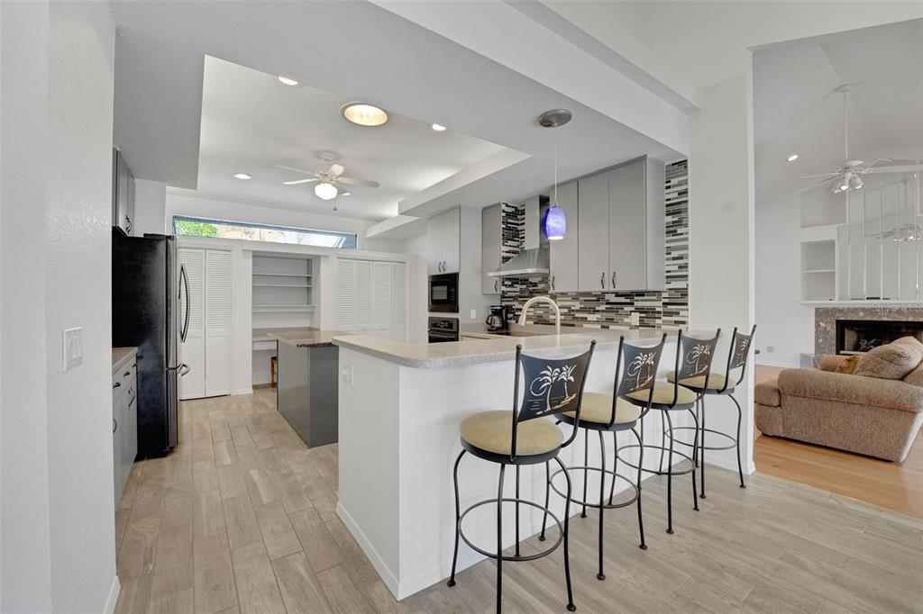 2984 Plantation Road Winter Haven, FL 33884 - Photo 6 of 38