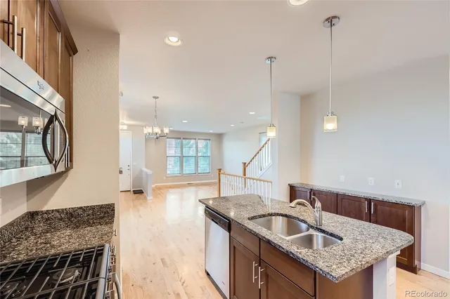 $2,795 | 4100 Albion Street, Unit 1115, Denver, CO 80216