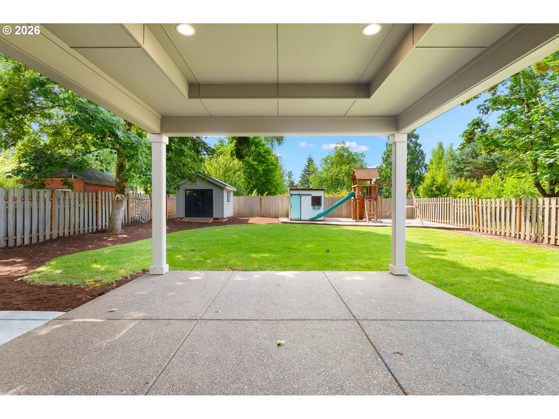 5540 Southwest Brugger Street Portland, OR 97219 - Photo 40 of 45