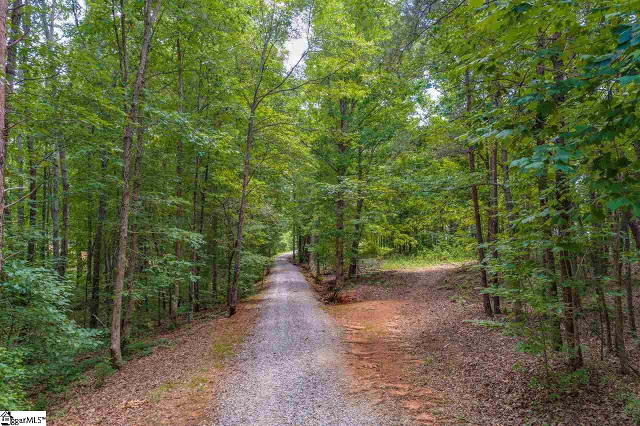 296 Rabbit Road Travelers Rest, SC 29690 - Photo 3 of 16