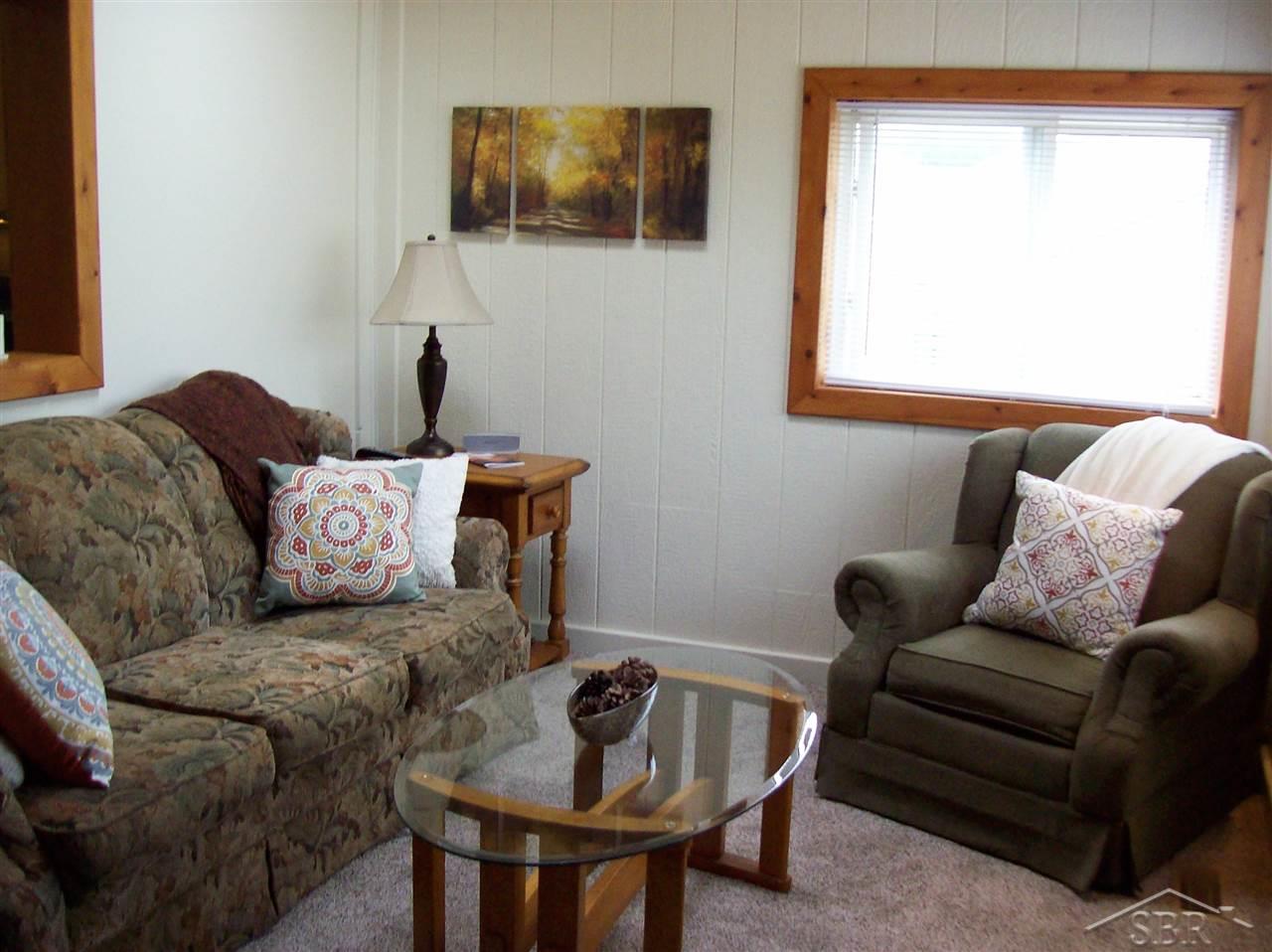 5285 Sherman Road Saginaw, MI 48604 - Photo 11 of 27 31320671-10.JPG