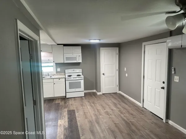 $1,000 | 330 Palm Avenue, Unit 3, Cocoa, FL 32922