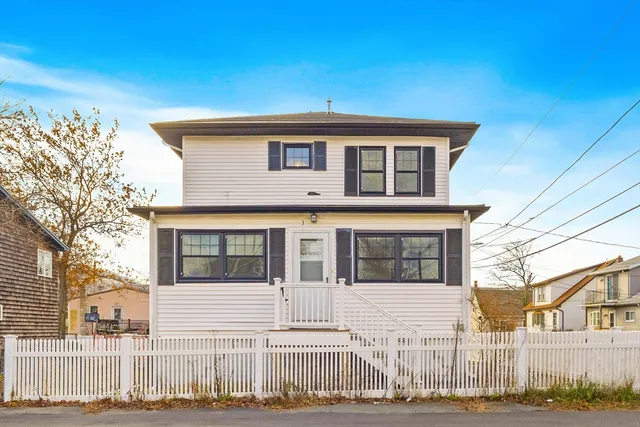 $889,000 | 3 Clinton Road, Revere, MA 02151