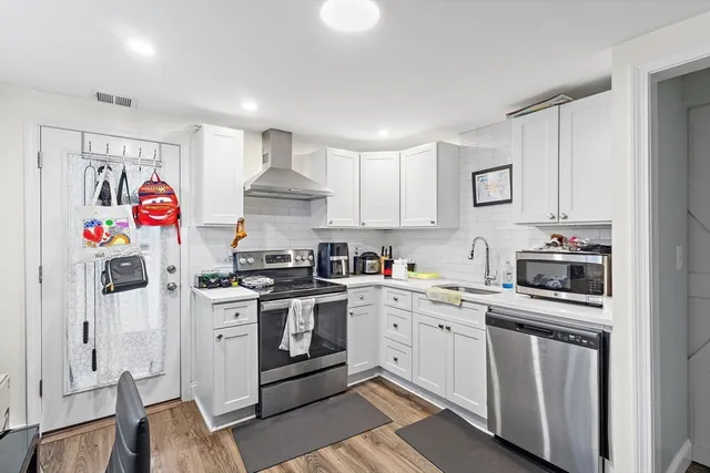 $889,000 | 3 Clinton Road, Revere, MA 02151