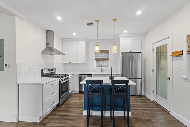 $889,000 | 3 Clinton Road, Revere, MA 02151