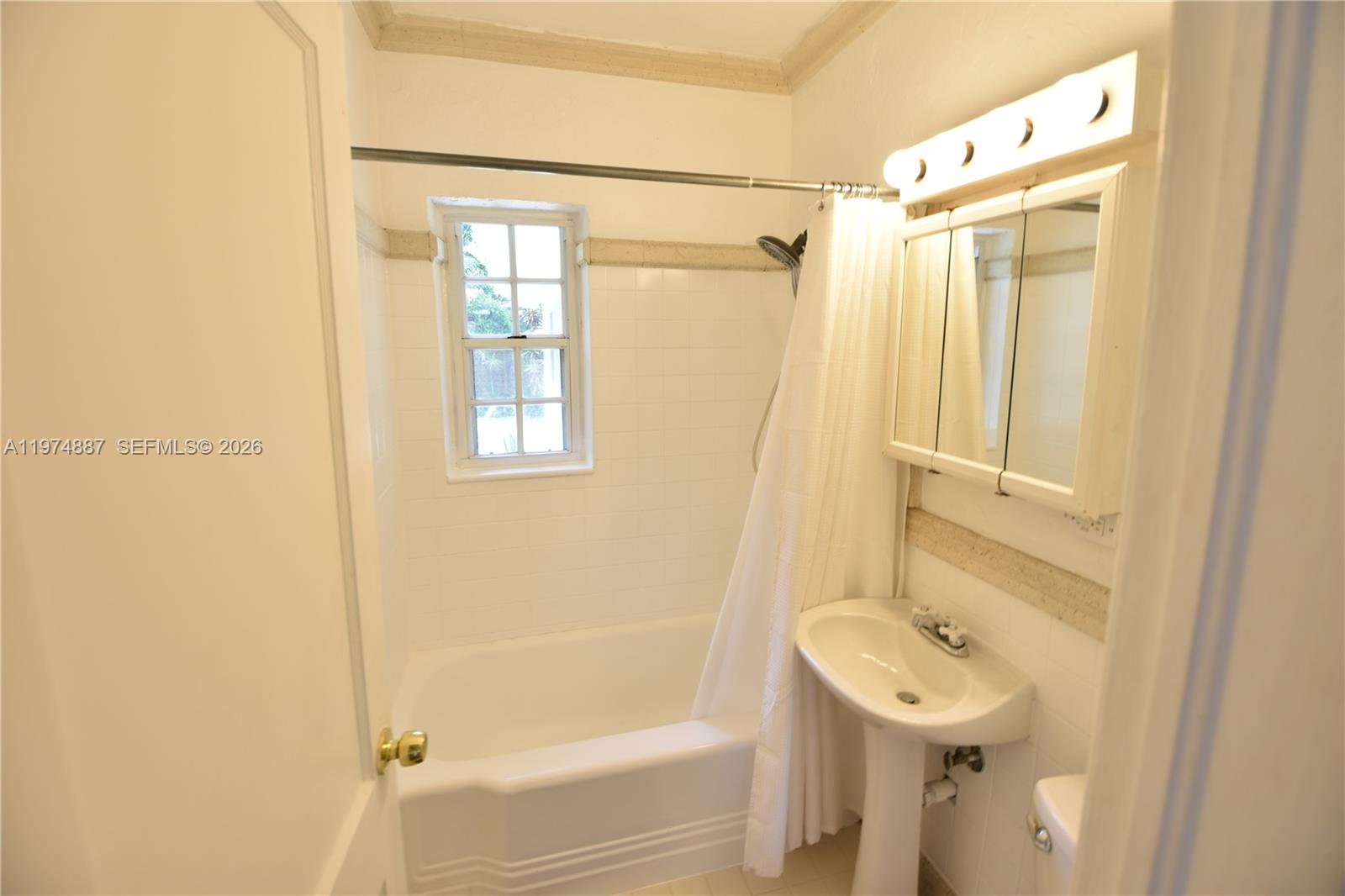 5900 Southwest 60th Street Miami, FL 33143 - Photo 5 of 8