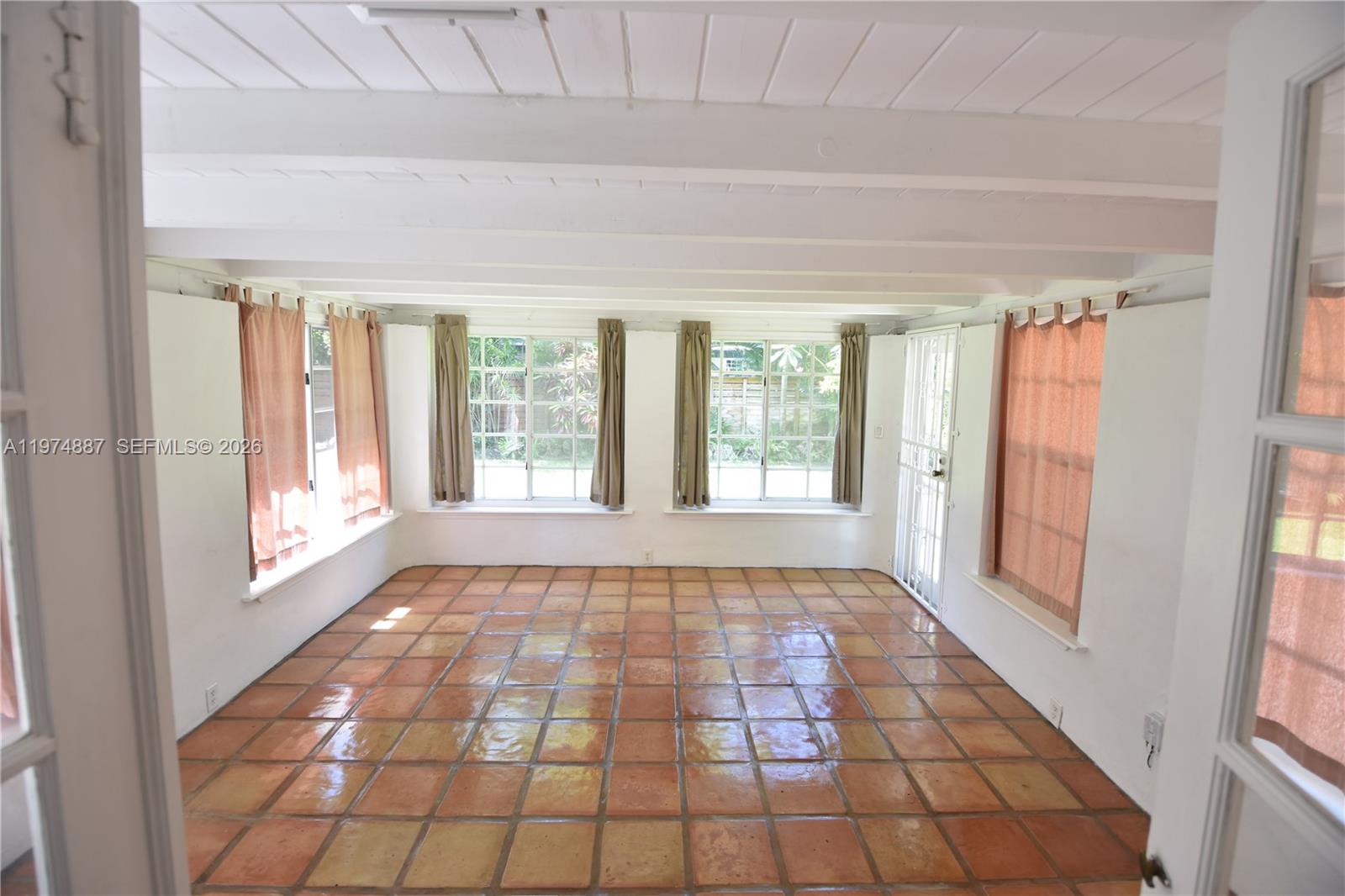 5900 Southwest 60th Street Miami, FL 33143 - Photo 7 of 8 Big Florida/family rom