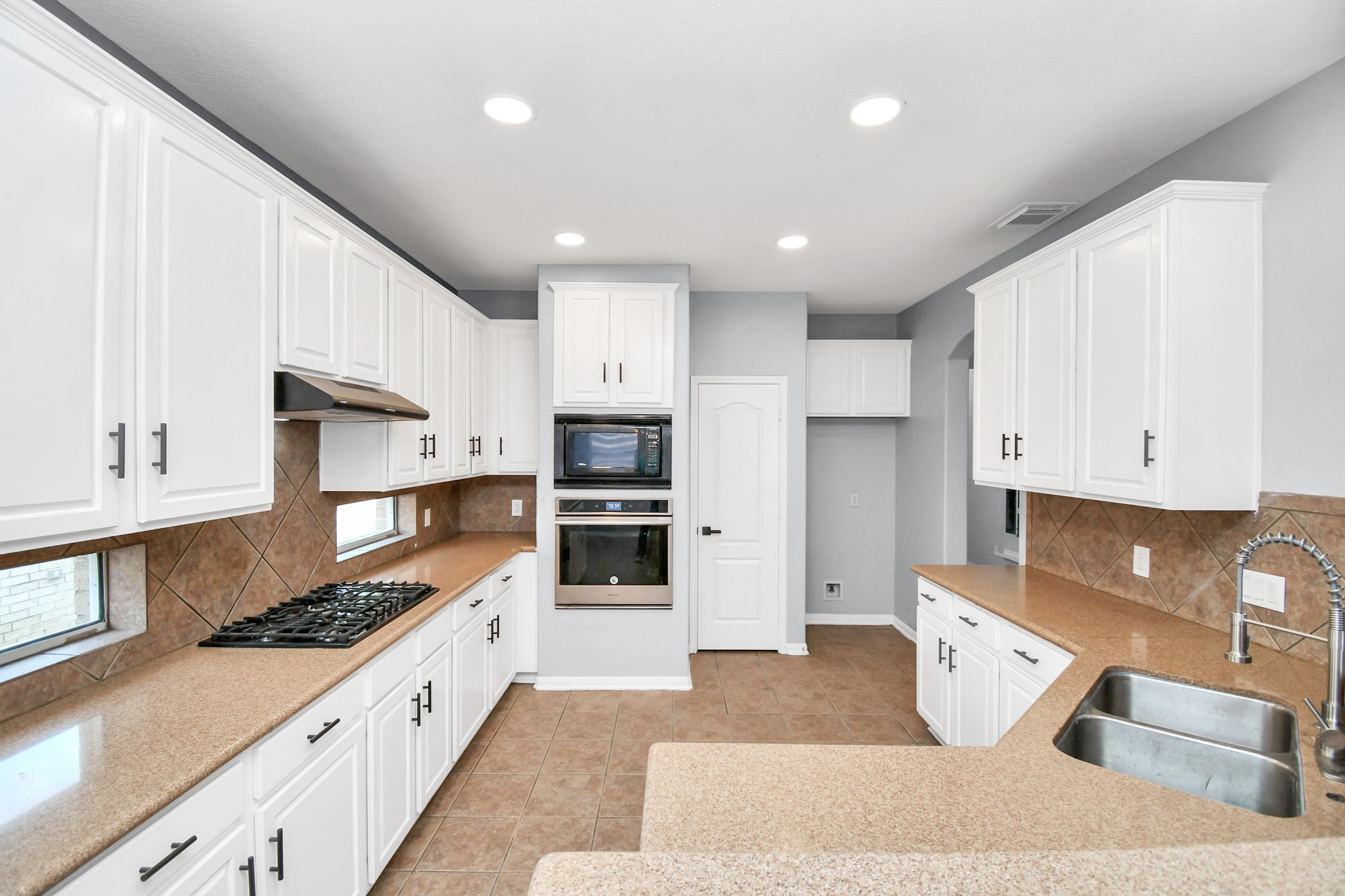 3310 Manor Tree Lane Houston, TX 77068 - Photo 17 of 35