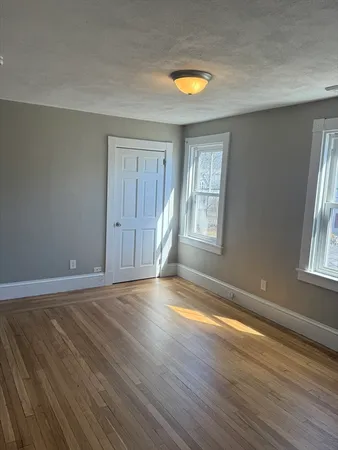 $2,800 | 113 Union Street, Unit 2, Bridgewater, MA 02324