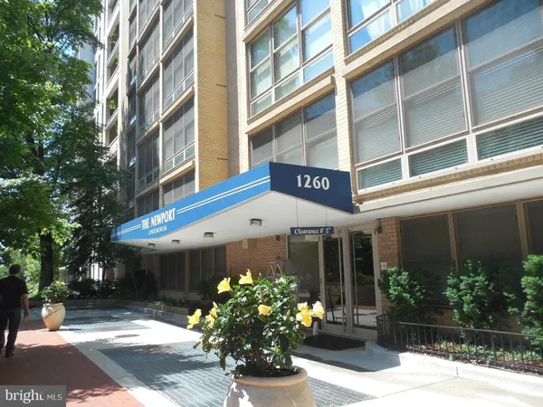 $2,400 | 1260 21st Street Northwest, Unit 313, Washington, DC 20036