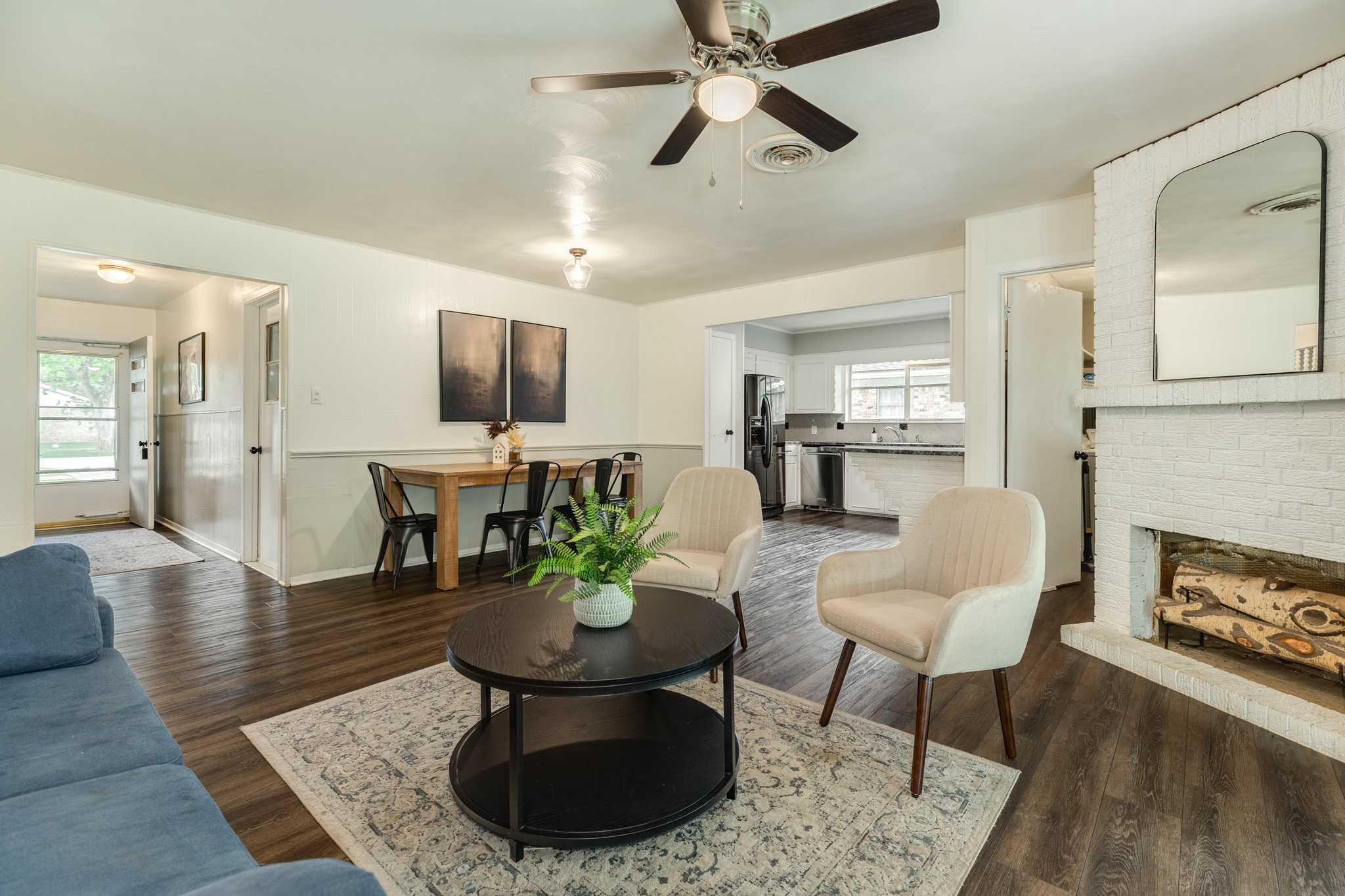 621 Southside Drive Angleton, TX 77515 - Photo 15 of 25