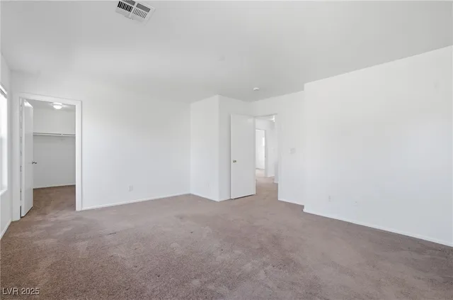 $1,930 | 2832 King Michael Avenue, North Las Vegas, NV 89086