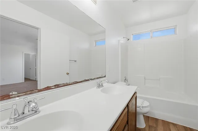 $1,930 | 2832 King Michael Avenue, North Las Vegas, NV 89086