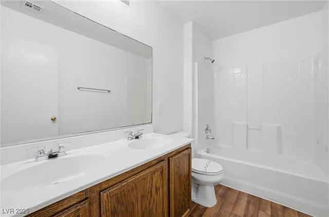 $1,930 | 2832 King Michael Avenue, North Las Vegas, NV 89086