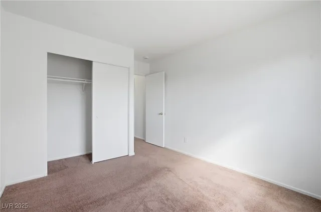 $1,930 | 2832 King Michael Avenue, North Las Vegas, NV 89086