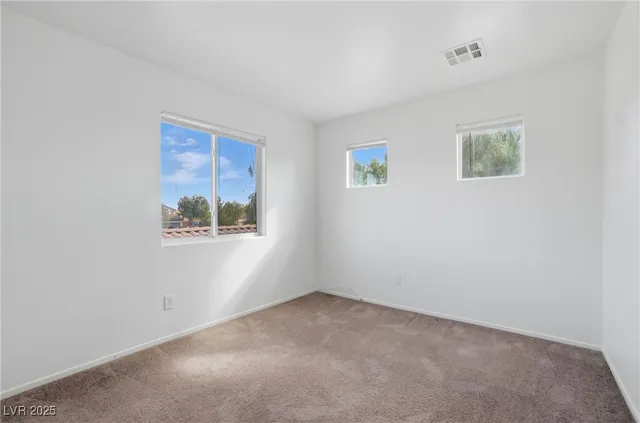 $1,930 | 2832 King Michael Avenue, North Las Vegas, NV 89086
