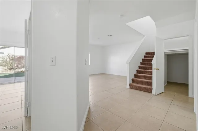 $1,930 | 2832 King Michael Avenue, North Las Vegas, NV 89086