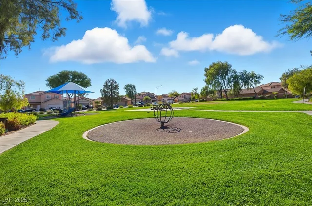 $1,930 | 2832 King Michael Avenue, North Las Vegas, NV 89086