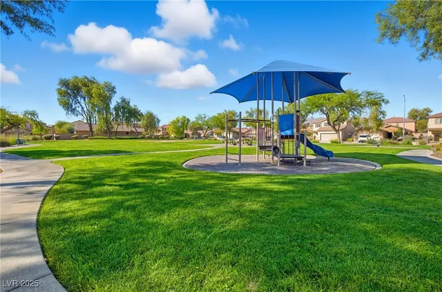 $1,930 | 2832 King Michael Avenue, North Las Vegas, NV 89086