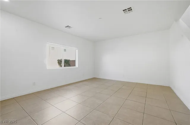 $1,930 | 2832 King Michael Avenue, North Las Vegas, NV 89086