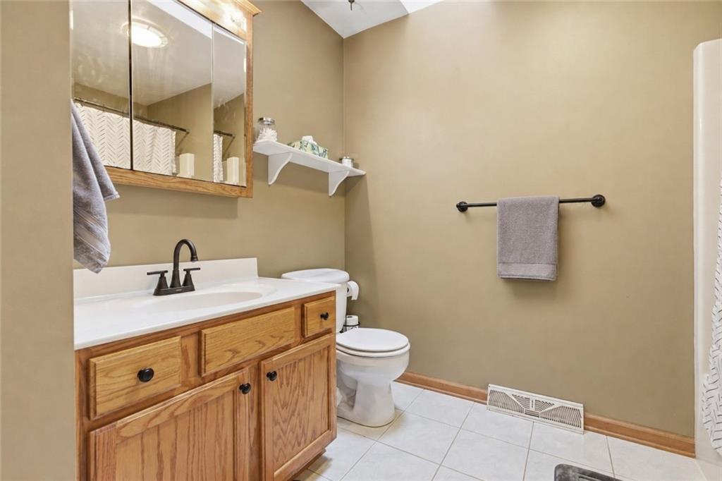72 4th Street Irwin, PA 15642 - Photo 17 of 34 Virtually stage towel bar