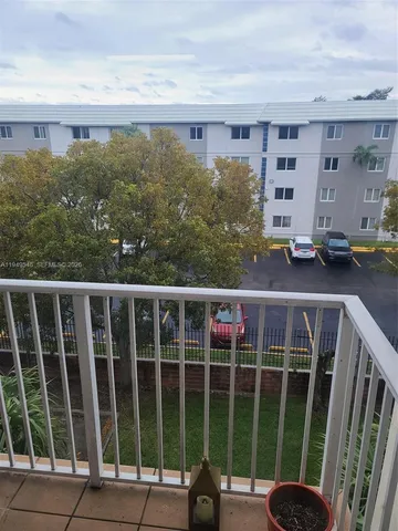 $227,500 | 11060 Southwest 196th Street, Unit 406, Cutler Bay, FL 33157