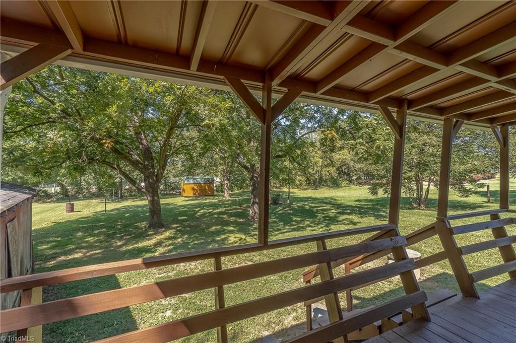 1416 Center Road Thomasville, NC 27360 - Photo 13 of 18 Gallery Image 13