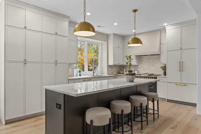 $2,100,000 | 118 Scott Street, Daniel Island, SC 29492