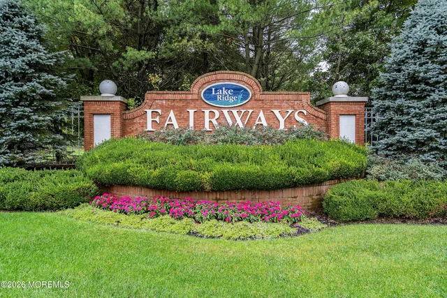 $460,000 | 23 Pine Hollow Lane, Lakewood, NJ 08701