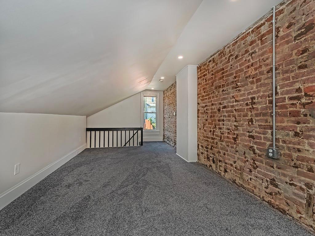 2120 Lowrie Street Pittsburgh, PA 15212 - Photo 26 of 36