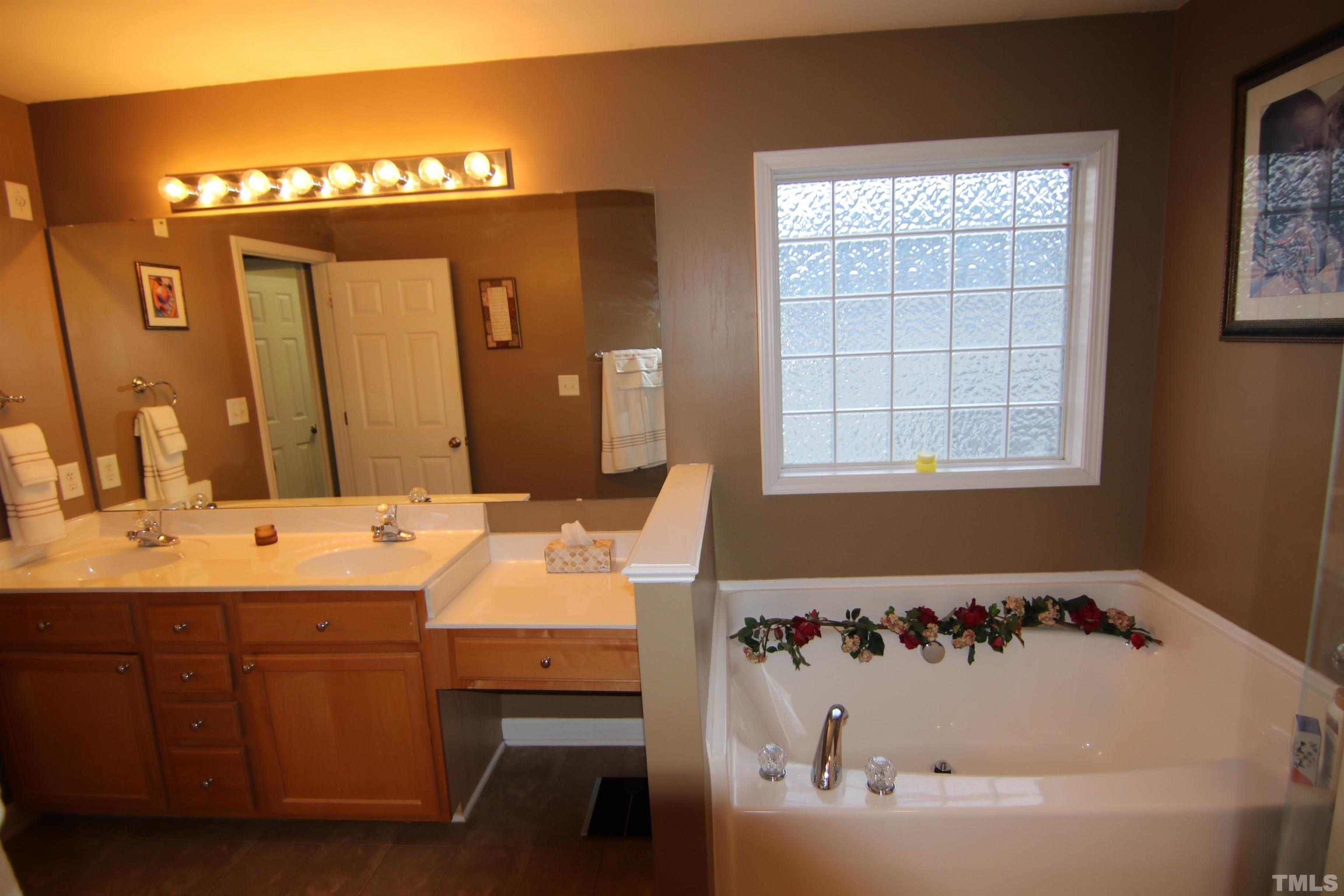 6009 Brambleberry Way Raleigh, NC 27616 - Photo 24 of 39 Gallery Image 24