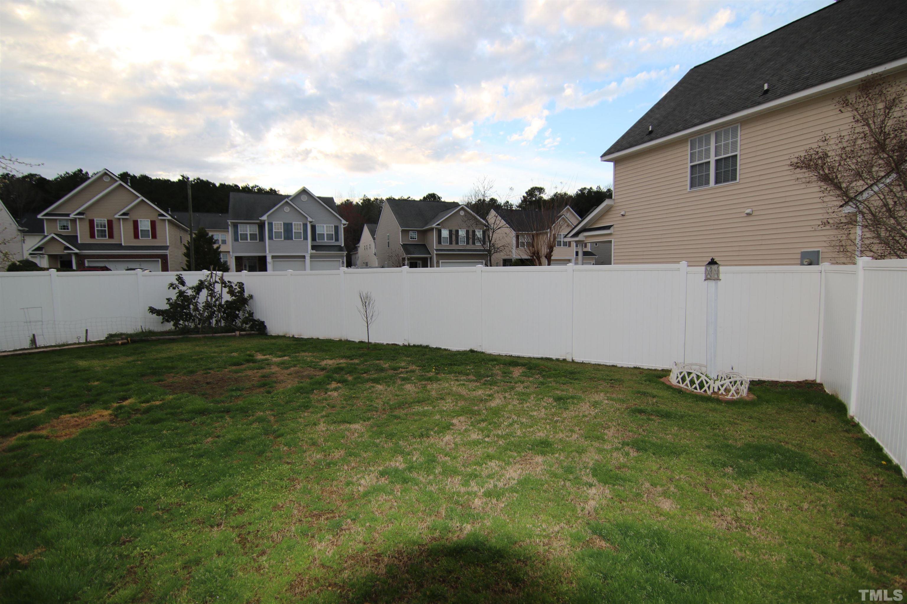 6009 Brambleberry Way Raleigh, NC 27616 - Photo 3 of 39 Gallery Image 3