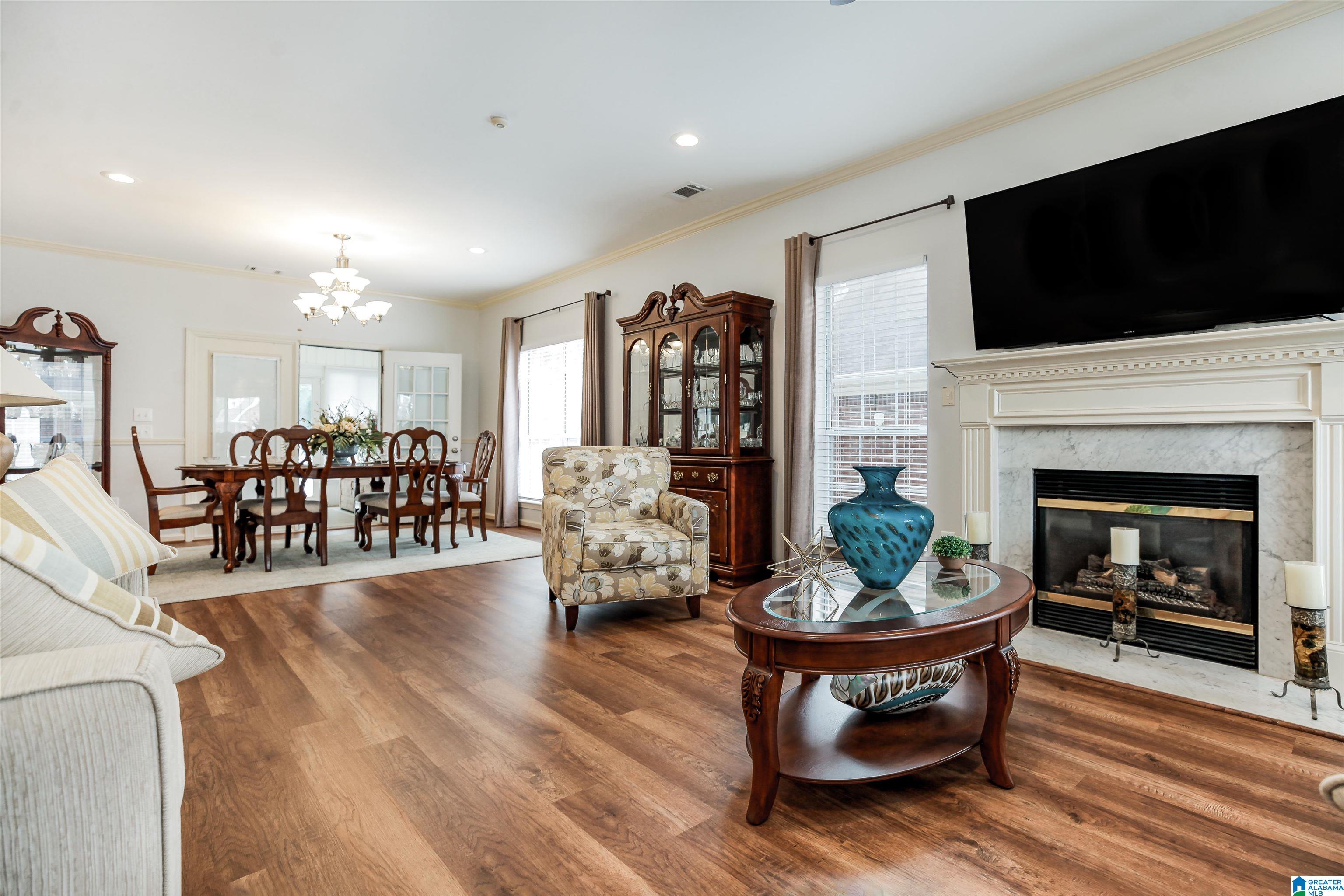 5421 J R Drive Birmingham, AL 35235 - Photo 2 of 36 Gallery Image 2