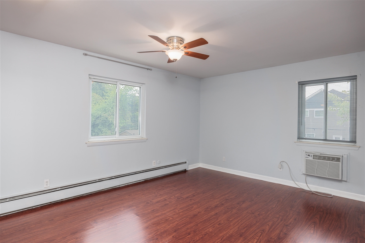 810 Plate Street, Unit : 206 / BLDG: 206 Rochester, MI 48307 - Photo 8 of 14
