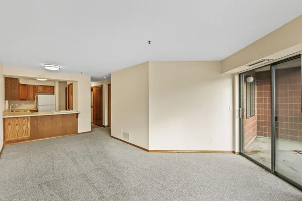 $162,000 | 221 East Rockwood Boulevard, Unit 322, Spokane, WA 99202