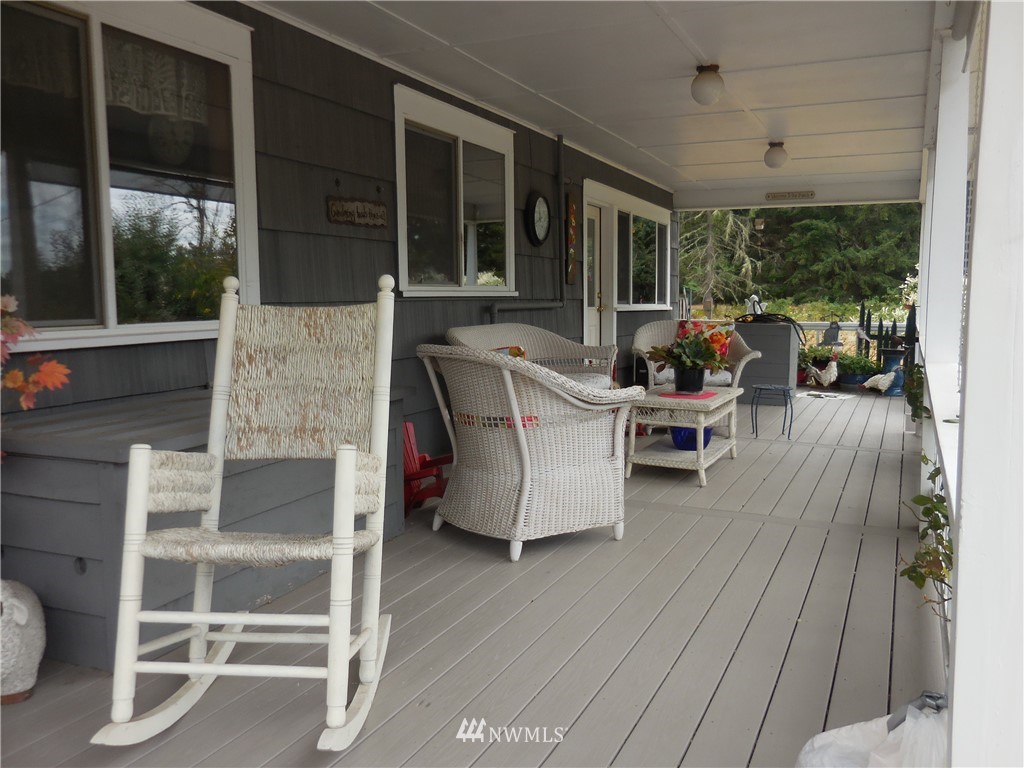 2862 Mountain View Road East Port Orchard, WA 98366 - Photo 5 of 40 Gallery Image 5