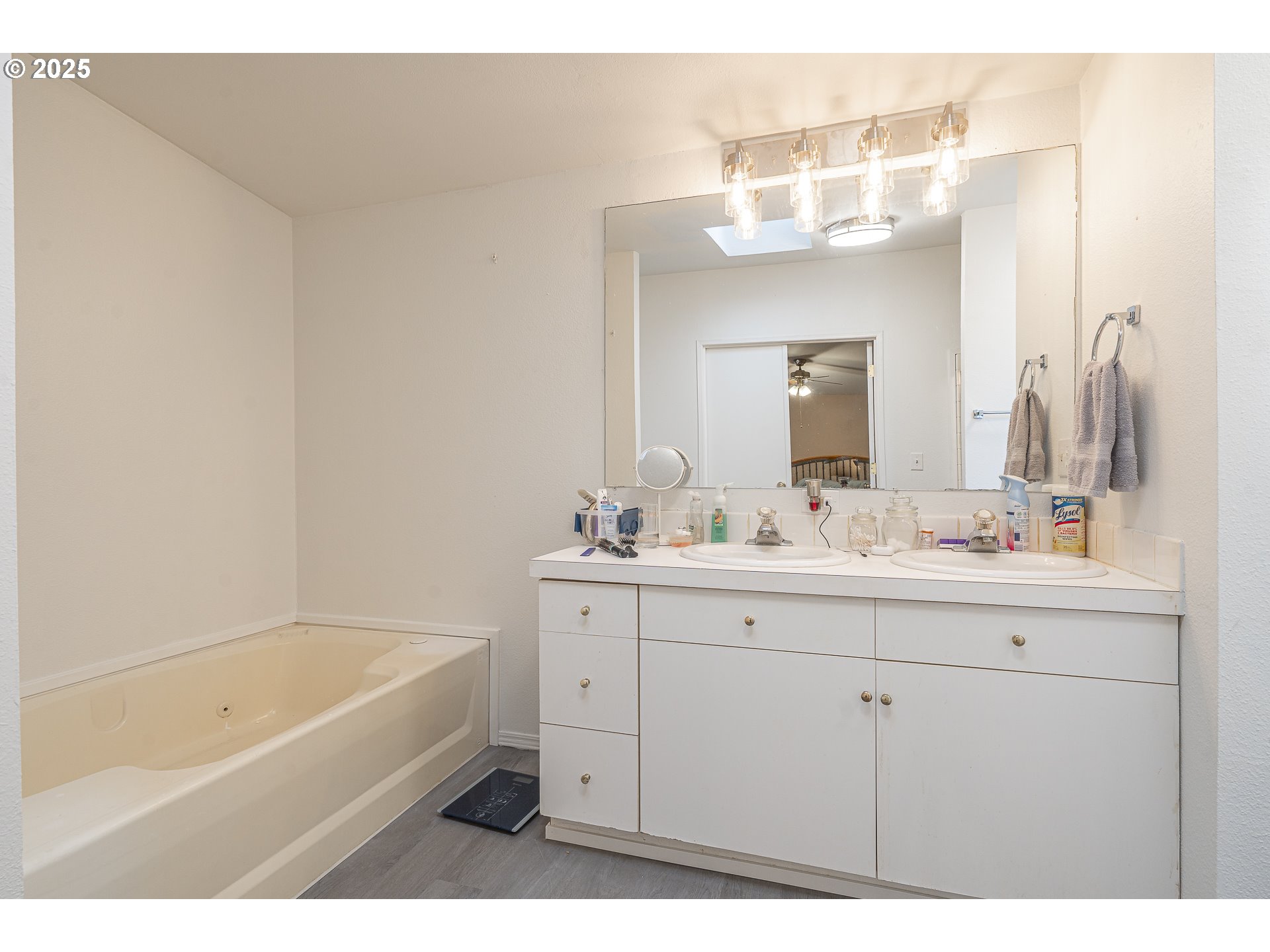 13025 Southeast Orient Drive, Unit 8 Boring, OR 97009 - Photo 18 of 31