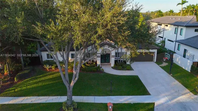 $1,275,000 | 8235 Northwest 157th Terrace, Miami Lakes, FL 33016