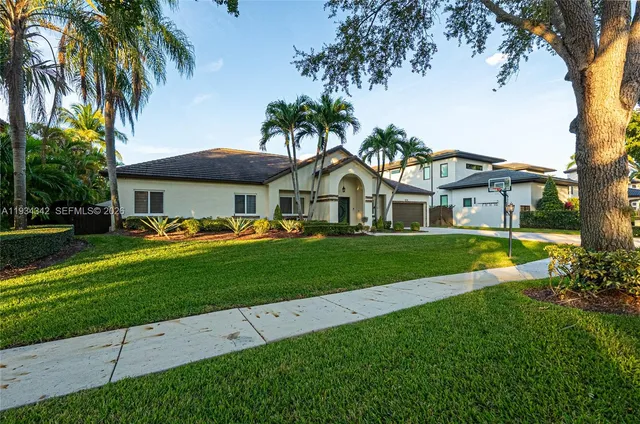 $1,275,000 | 8235 Northwest 157th Terrace, Miami Lakes, FL 33016