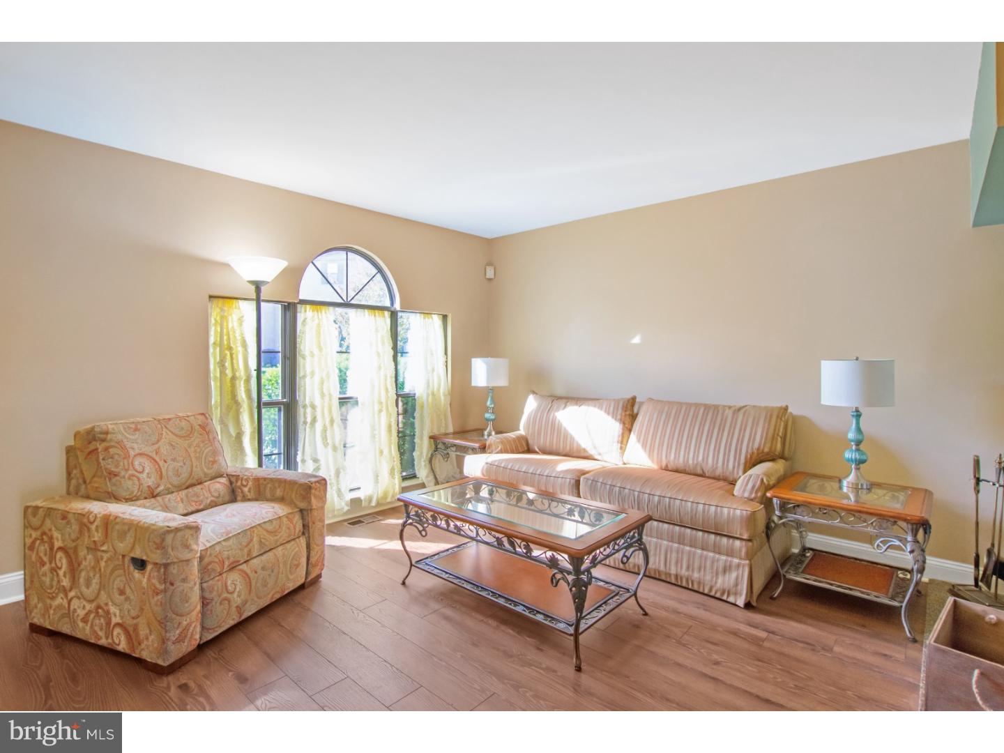 3403 Keswick Way Newtown Square, PA 19073 - Photo 3 of 25 Living Room