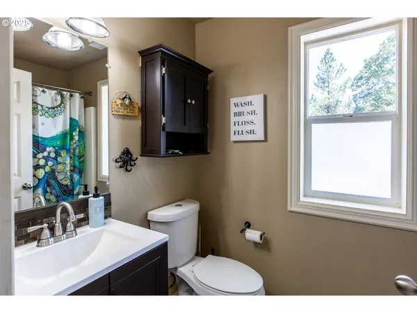 $545,000 | 4364 Fox Hollow Road, Eugene, OR 97405