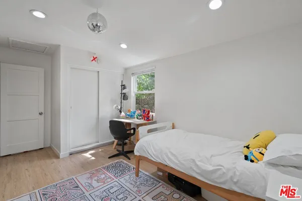 $1,299,000 | 5211 Allott Avenue, Sherman Oaks, CA 91401