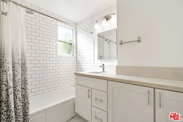 $1,299,000 | 5211 Allott Avenue, Sherman Oaks, CA 91401