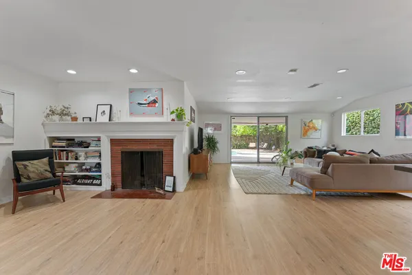 $1,299,000 | 5211 Allott Avenue, Sherman Oaks, CA 91401