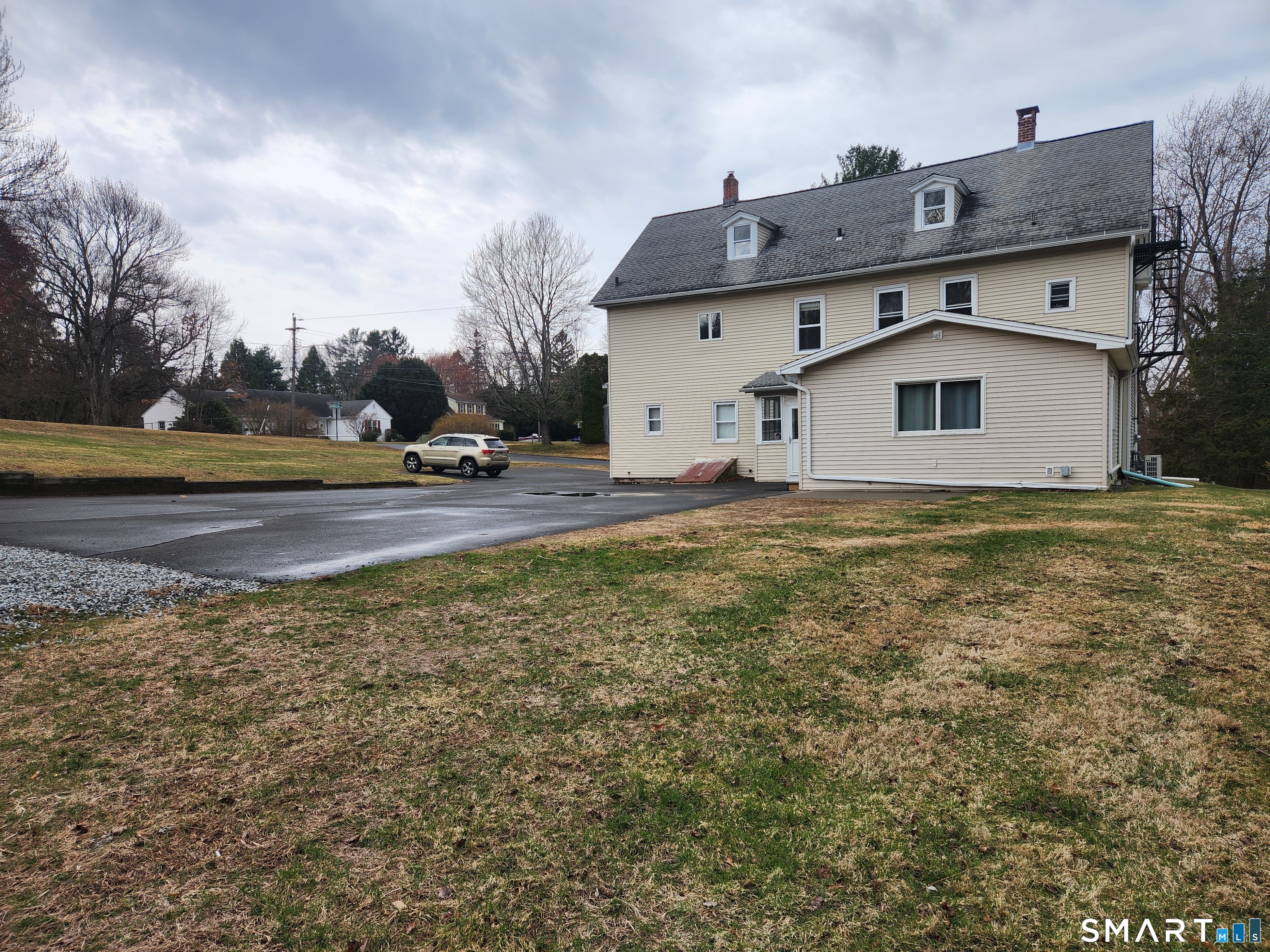 9 Morrison Street, Unit 4 Vernon, CT 06066 - Photo 15 of 17