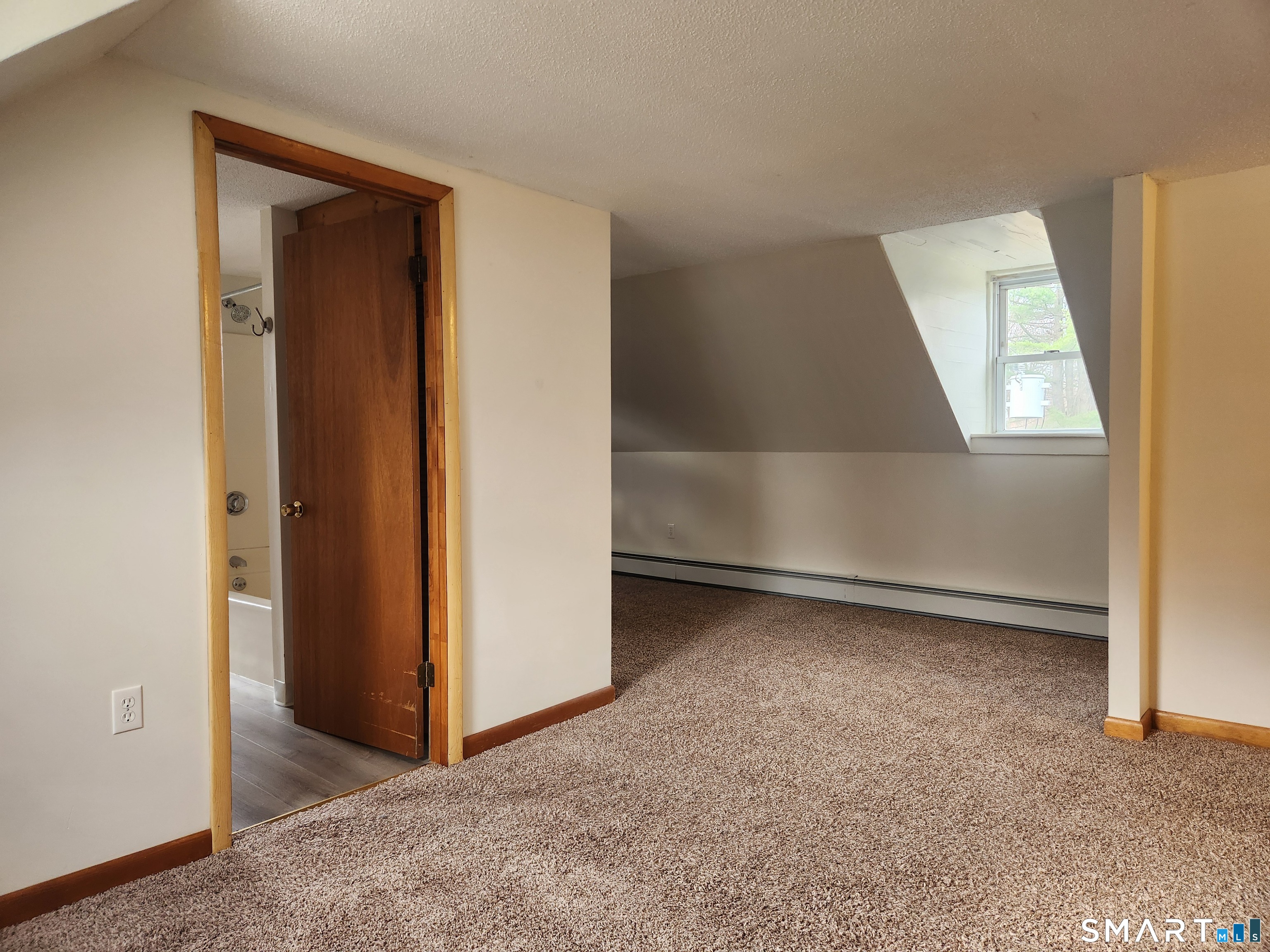 9 Morrison Street, Unit 4 Vernon, CT 06066 - Photo 9 of 17