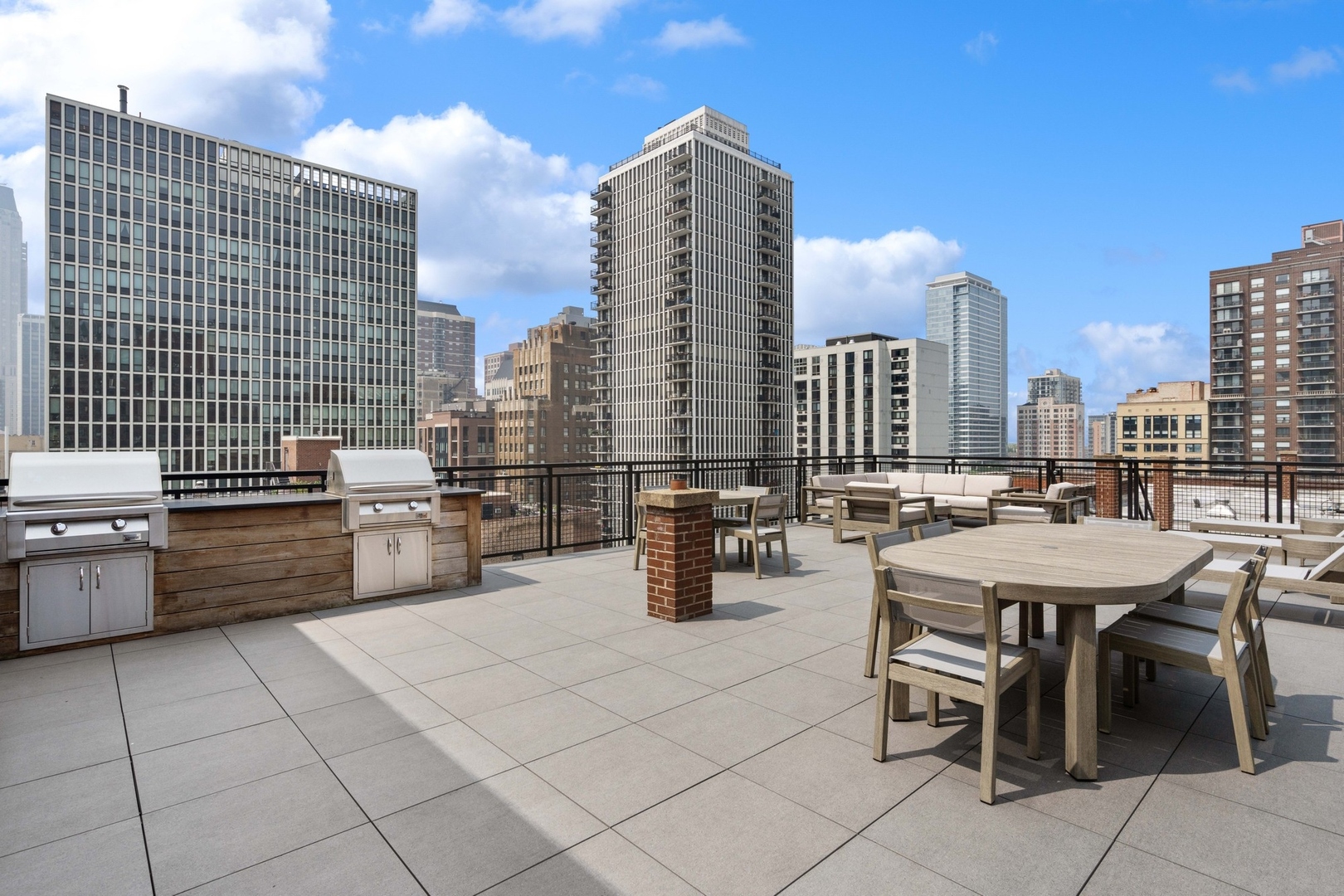 1255 North State Parkway, Unit 3D Chicago, IL 60610 - Photo 21 of 24